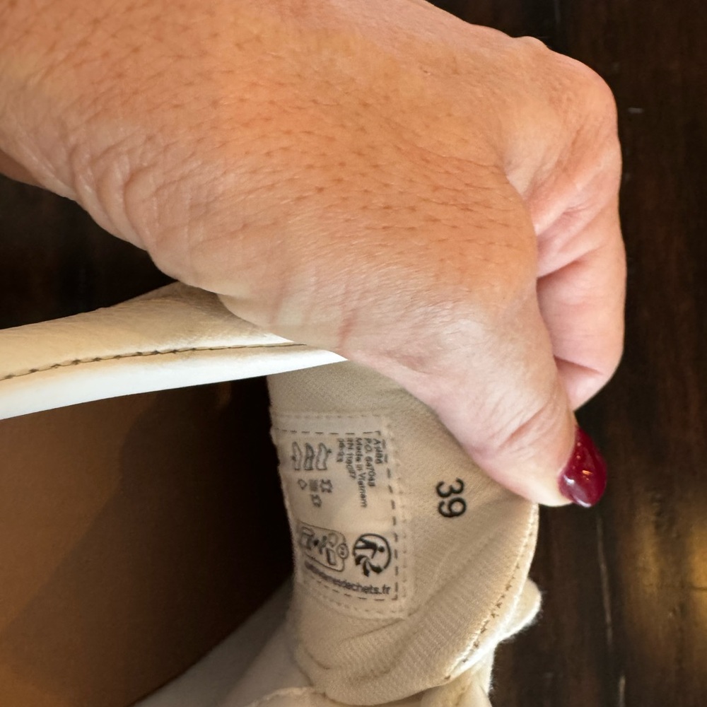 Boden White Lace-Up Women's Sneakers - Picture 11 of 11